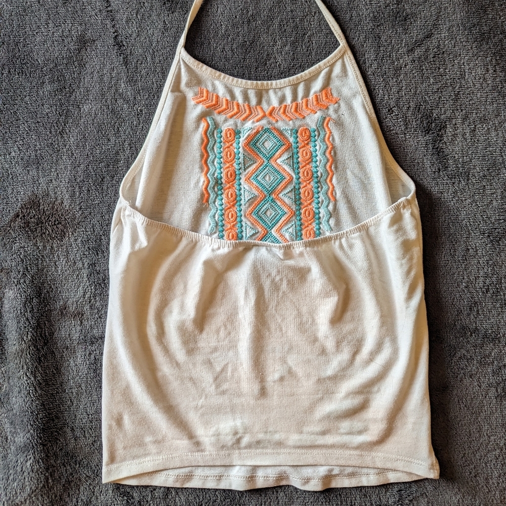 Tribal halter top - Picture 2 of 3